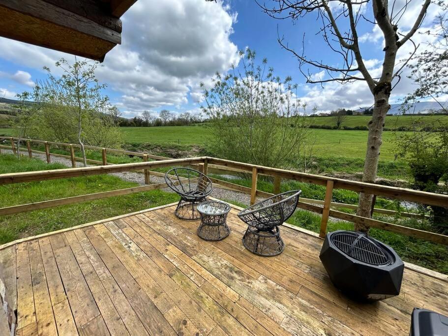 Riverside Cabin Limerick Luaran gambar